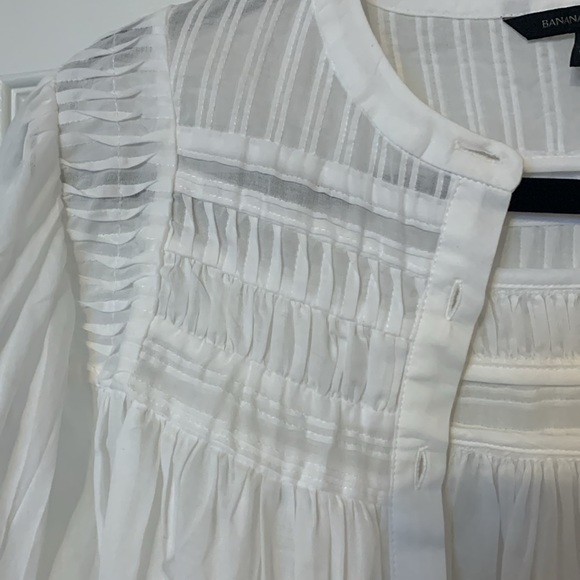 Banana republic blouse - Picture 3 of 10